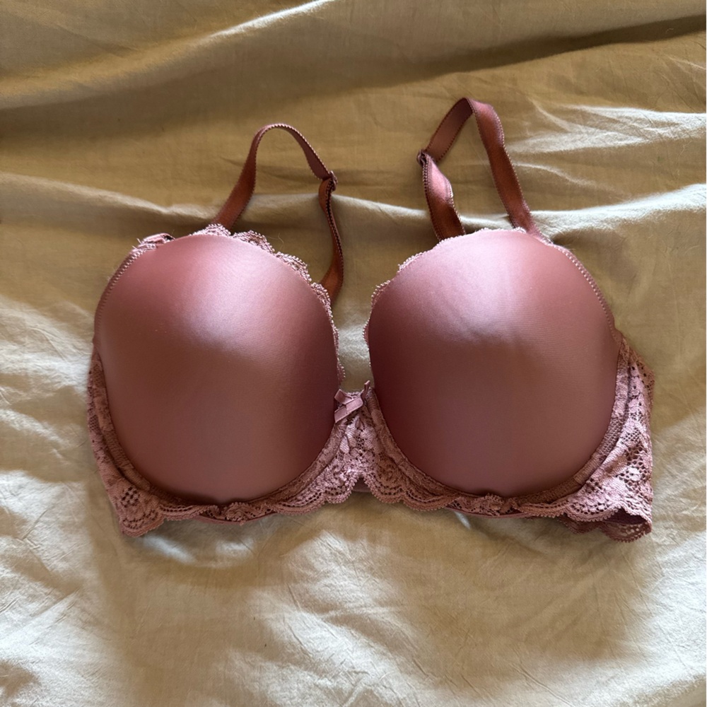 Victoria's Secret lined Demi Mauve Lace Trim Bra